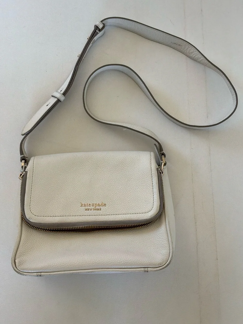 Kate Spade New York White Pebbled Leather Crossbody Shoulder Bag